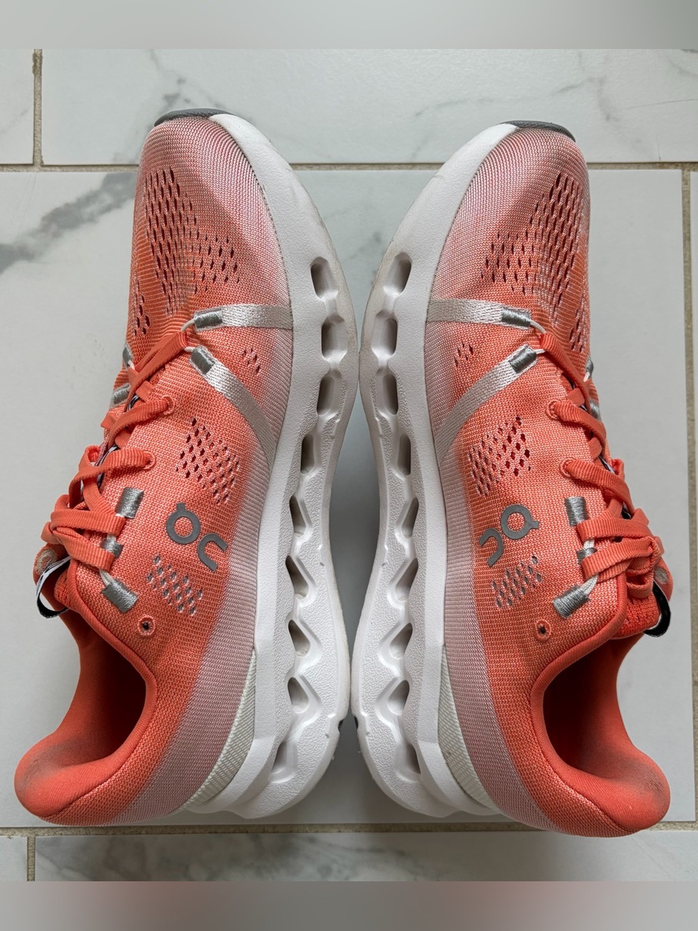 On Running Cloudsurfer Flame White Pink Orange Womens Size 8 Used - Picture 2 of 8